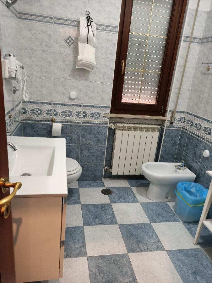 Modular King Suite - Intera Suite Vicino Aeroporto E Fiera Di Roma Фиумичино Екстериор снимка
